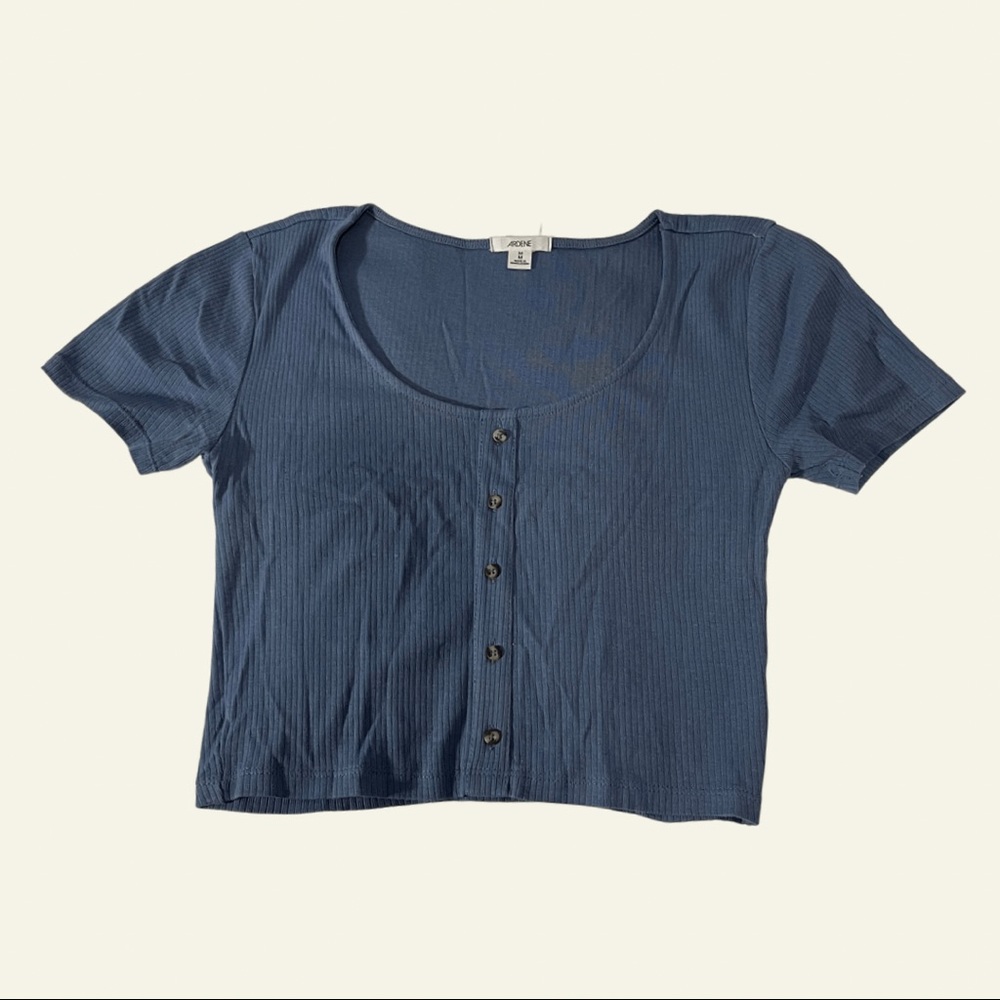 Ardene Scoop Neck Cropped Tee